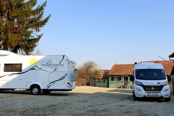 Wohnmobilstellplatz: Stellplatz Sibiu - Nomad Camp