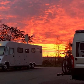 Wohnmobilstellplatz: Stellplatz Parken am Goldstück Leipzig