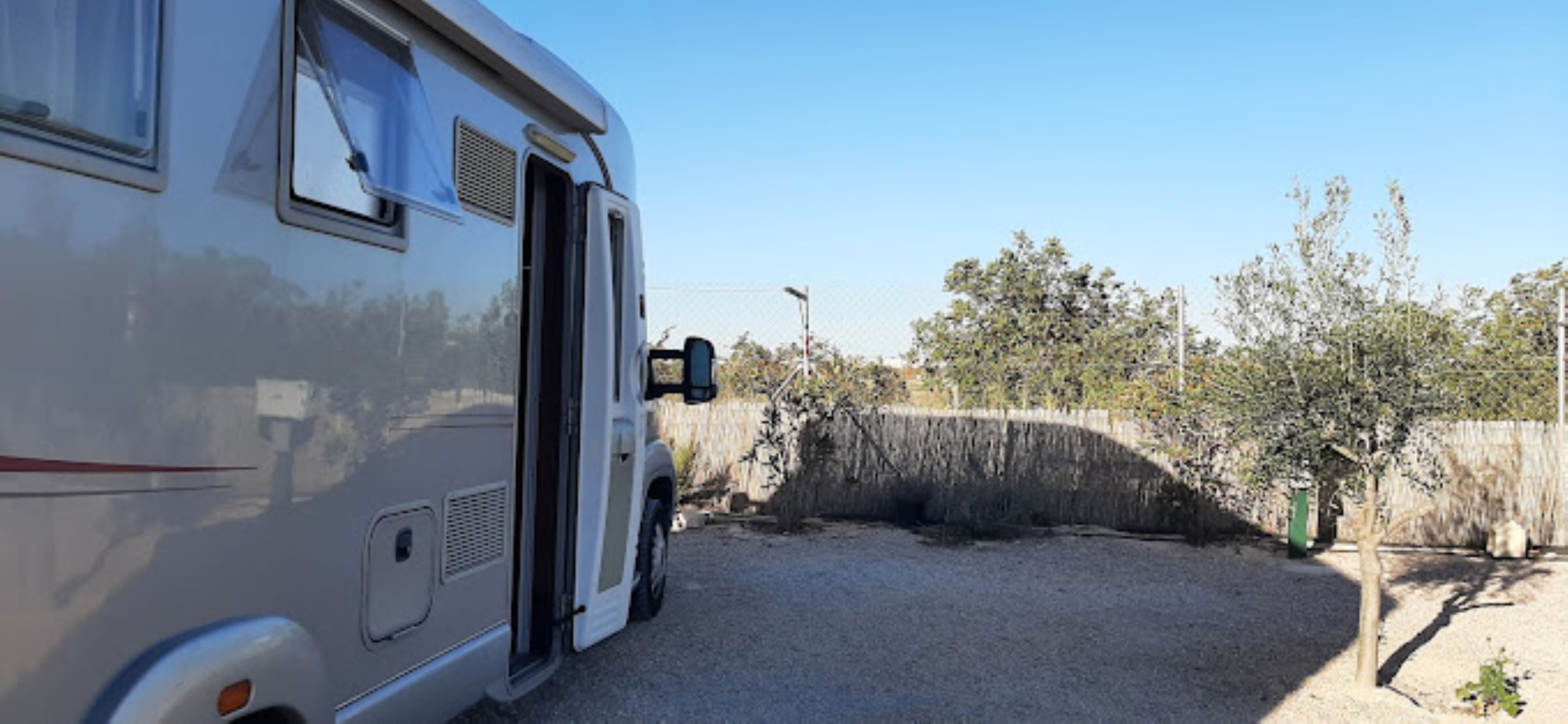 Wohnmobilstellplatz: Parcela Standard - Los Olivos Camper Park
