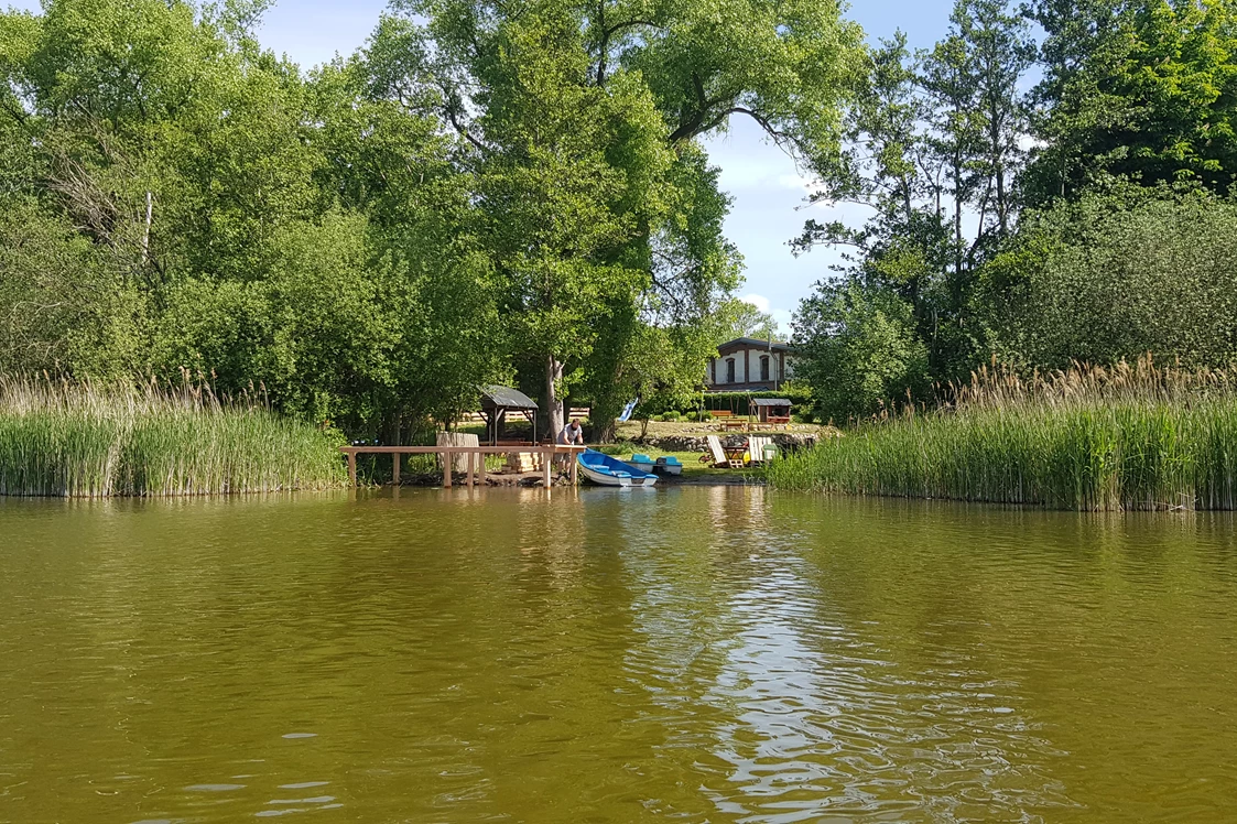 Wohnmobilstellplatz: ... hier können Sie ins oder aufs Wasser ... - Wohnmobilstellplatz Duckwitz