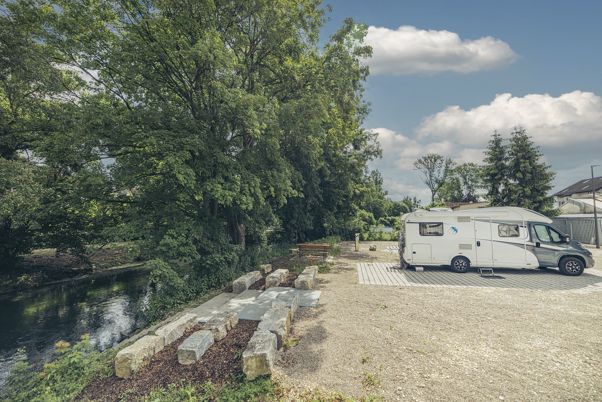 RV park - Günzburg - Wohnmobilstellplatz am Brenzufer