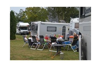 Wohnmobilstellplatz: Stellplatzgäste - Landcafe lüttje Ankerplatz 