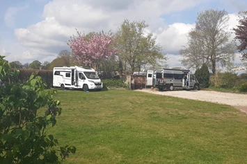 Wohnmobilstellplatz: Landcafe lüttje Ankerplatz 