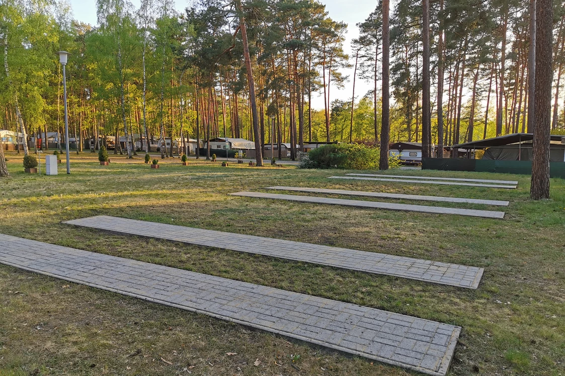 Wohnmobilstellplatz: Stellplätze Wohnmobil - Stellplatz Waldcamping Am Großsee