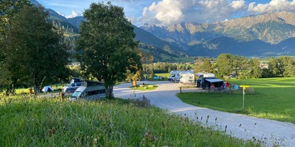 Reisemobilstellplatz - Hunde erlaubt: Hunde erlaubt - Kitzbühel - Camperplatzl Leogang