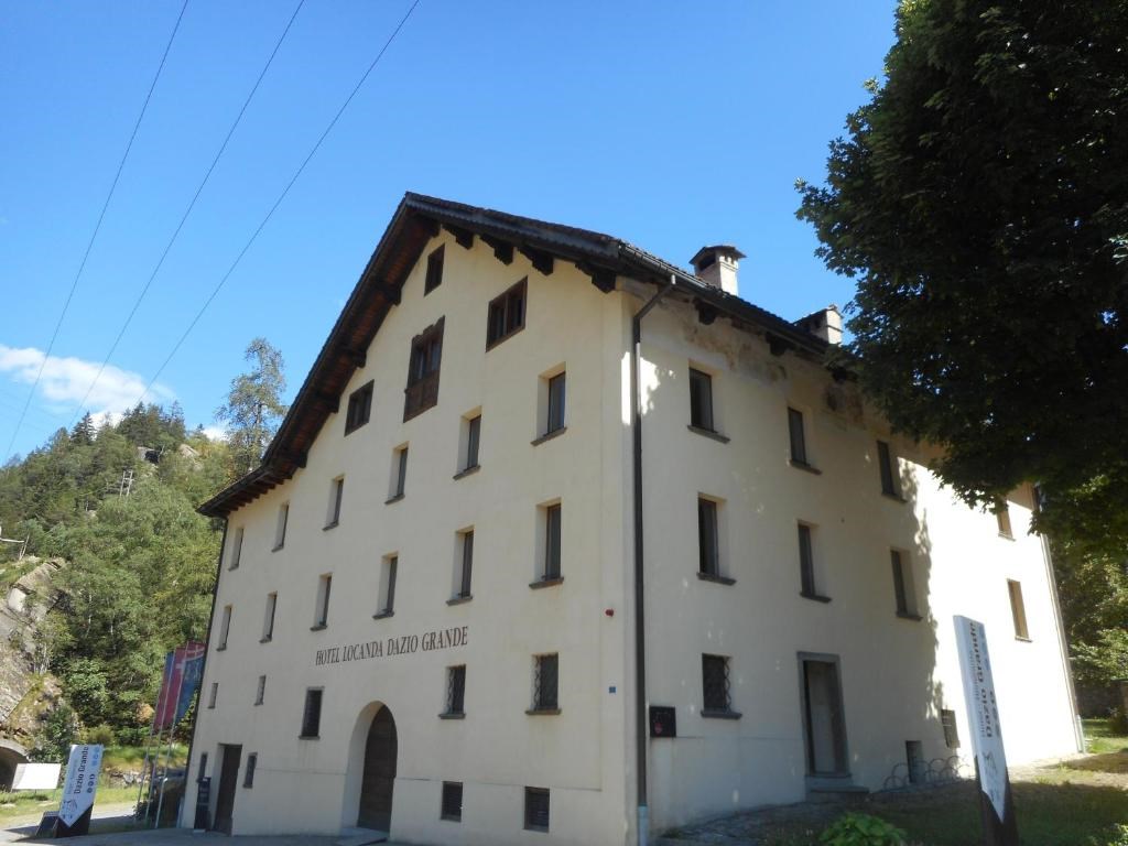 Wohnmobilstellplatz: Historisches Gebäude: Dazio Grande
Restaurant - Area Sosta Camper Leventina