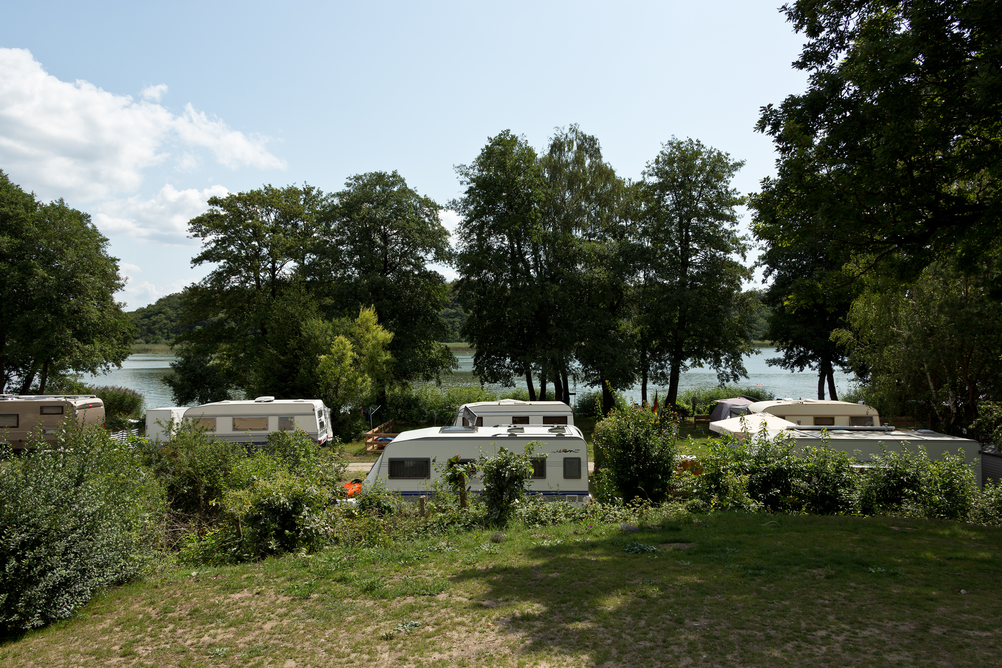 Wohnmobilstellplatz: Genuss Ferien, Natur und Strandcamping am Jabelschen See