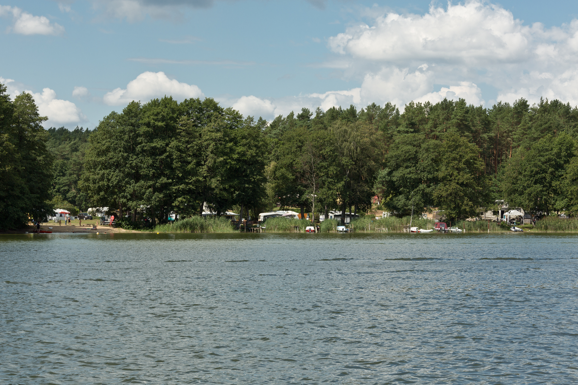Wohnmobilstellplatz: Genuss Ferien, Natur und Strandcamping am Jabelschen See