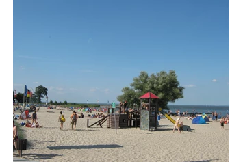 Wohnmobilstellplatz: Strand am Seebad Ueckermünde - Randow-Floß Camp