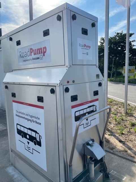 Wohnmobilstellplatz: Sanitärstation - Beim Highway Hotel