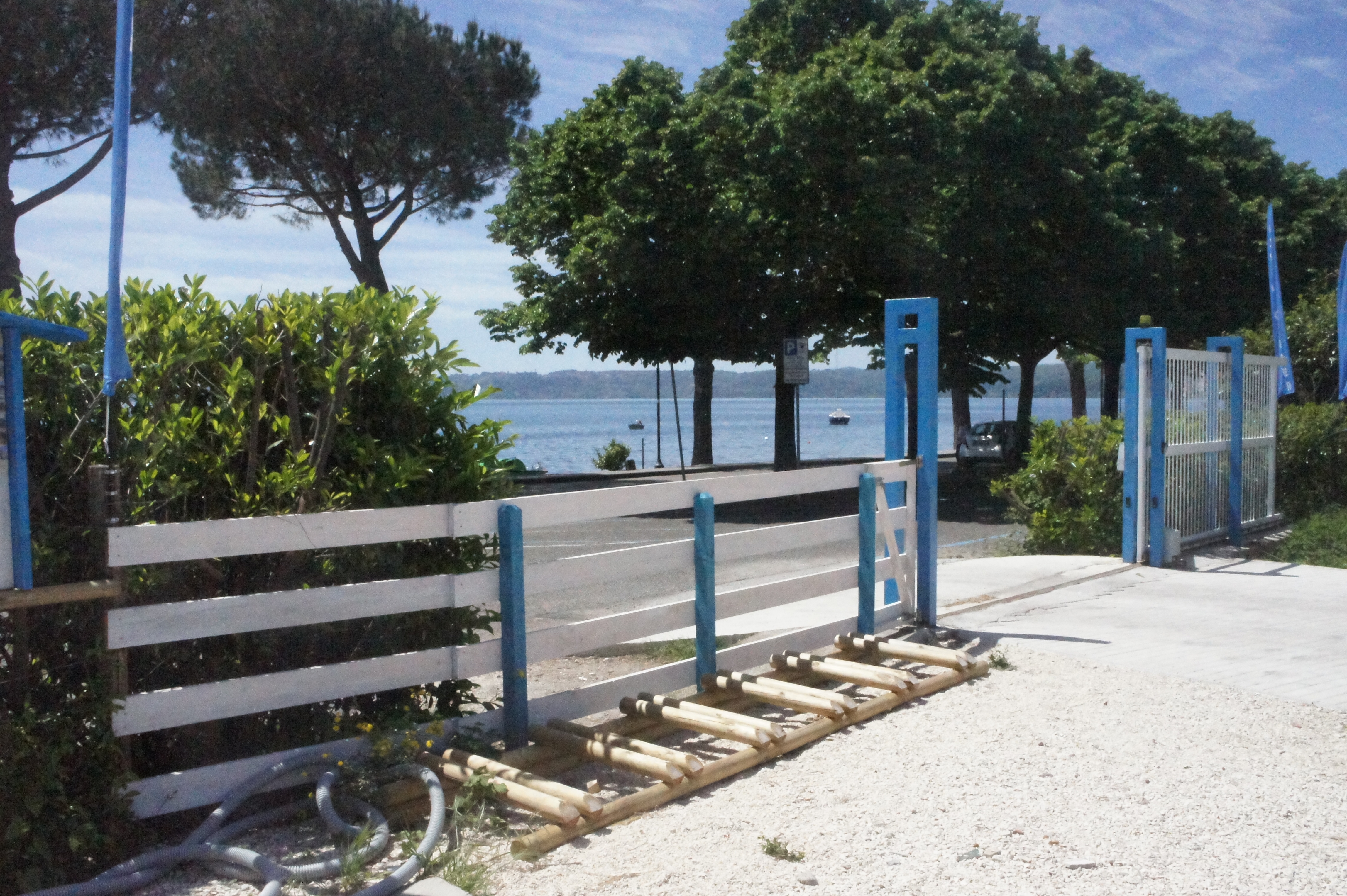 Reisemobilstellplatz: BLUE LAKE CAMPER