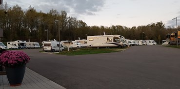 Reisemobilstellplatz - Wohnwagen erlaubt - Moselle - Wohnmobilpark im Saarland Thermen Resort