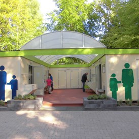 Wohnmobilstellplatz: Toilettegebäude - Vakantiepark 't Urkerbos