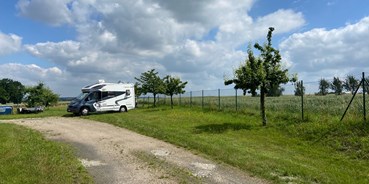 Reisemobilstellplatz - Wohnwagen erlaubt - Ostthüringen - Stellplatz in Ostthüringen auf dem Land, an der Tischlerei