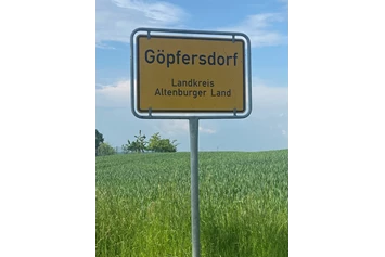 Wohnmobilstellplatz: Stellplatz in Ostthüringen auf dem Land, an der Tischlerei