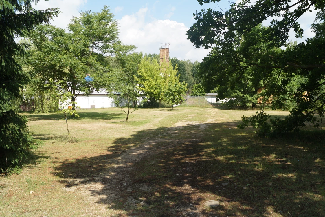 Wohnmobilstellplatz: Große Wiese für Naturcamping - Camping- und Zeltplatz Kleine Freiheit