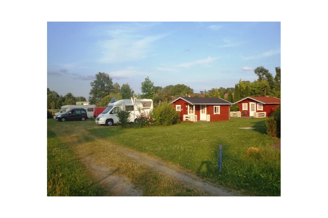 Wohnmobilstellplatz: Hütten-Camp Radlerzentrum