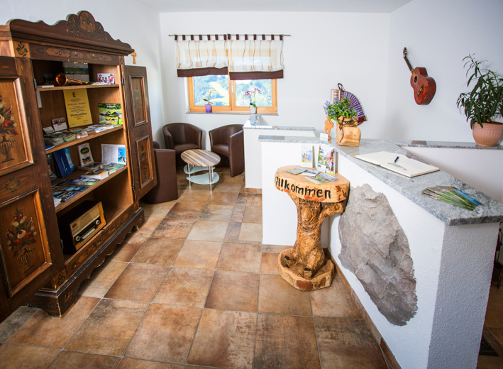 Wohnmobilstellplatz: Rezeption - Bergbauernhof Familienparadies Oberhasenberghof