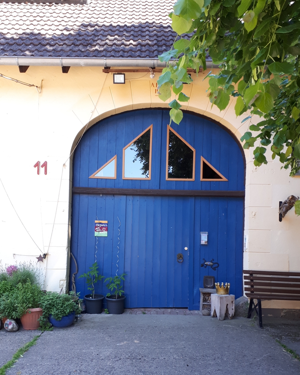 Reisemobilstellplatz - Marienmünster - Hoftor
Hier kommt ihr an.  - Hagedorn 11