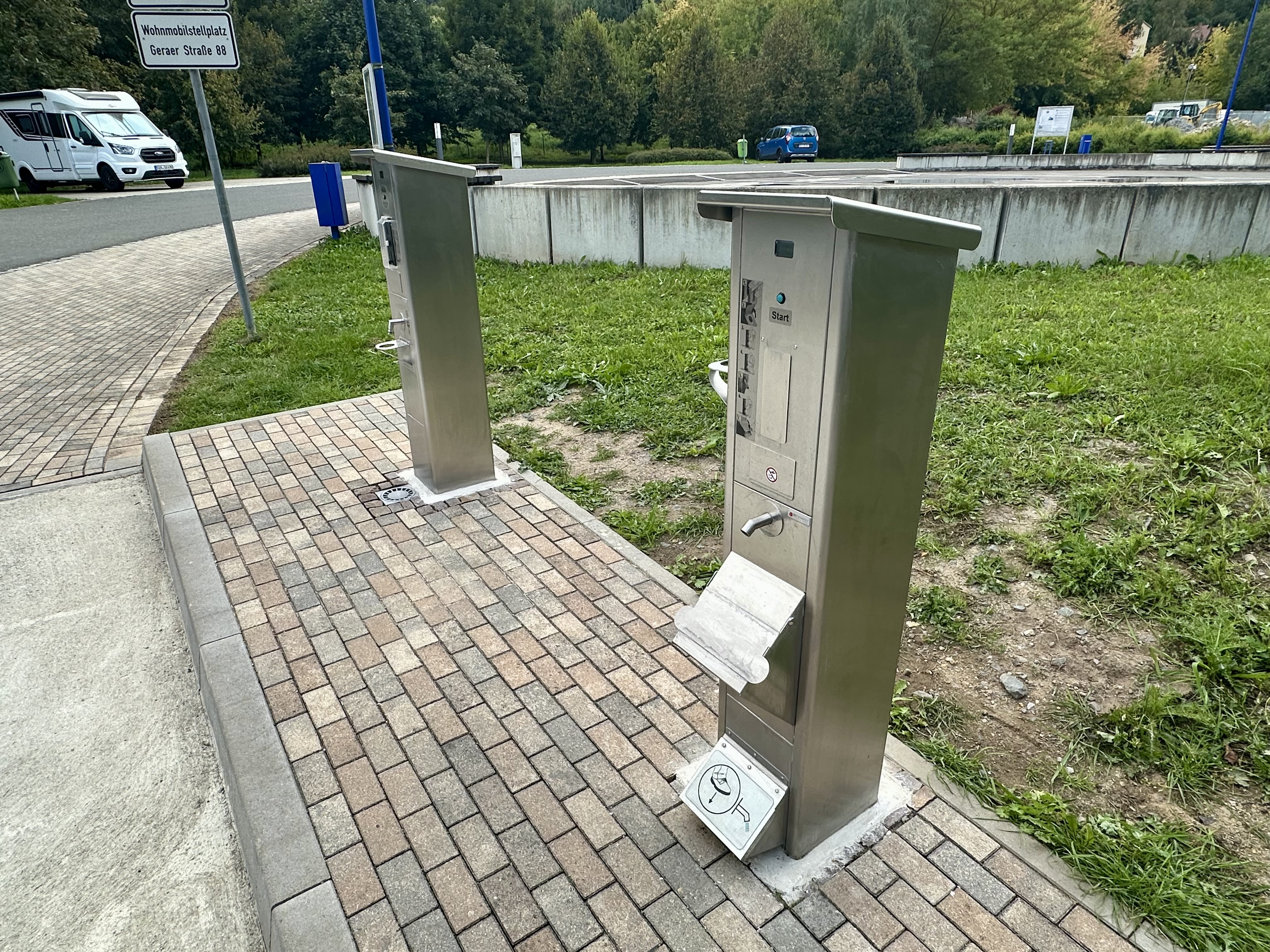 Reisemobilstellplatz - Entsorgung Toilettenkassette - Naumburg (Burgenlandkreis) - Neu Wasserentnahme- und Entsorgungsstation - Wohnmobilstellplatz Eisenberg