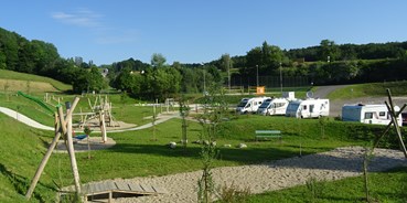 Reisemobilstellplatz - Hunde erlaubt: Hunde erlaubt - Gnas - Stellplatz beim Naturschwimmbad und Generationenpark Jagerberg - Stellplatz am Naturschwimmbad Jagerberg