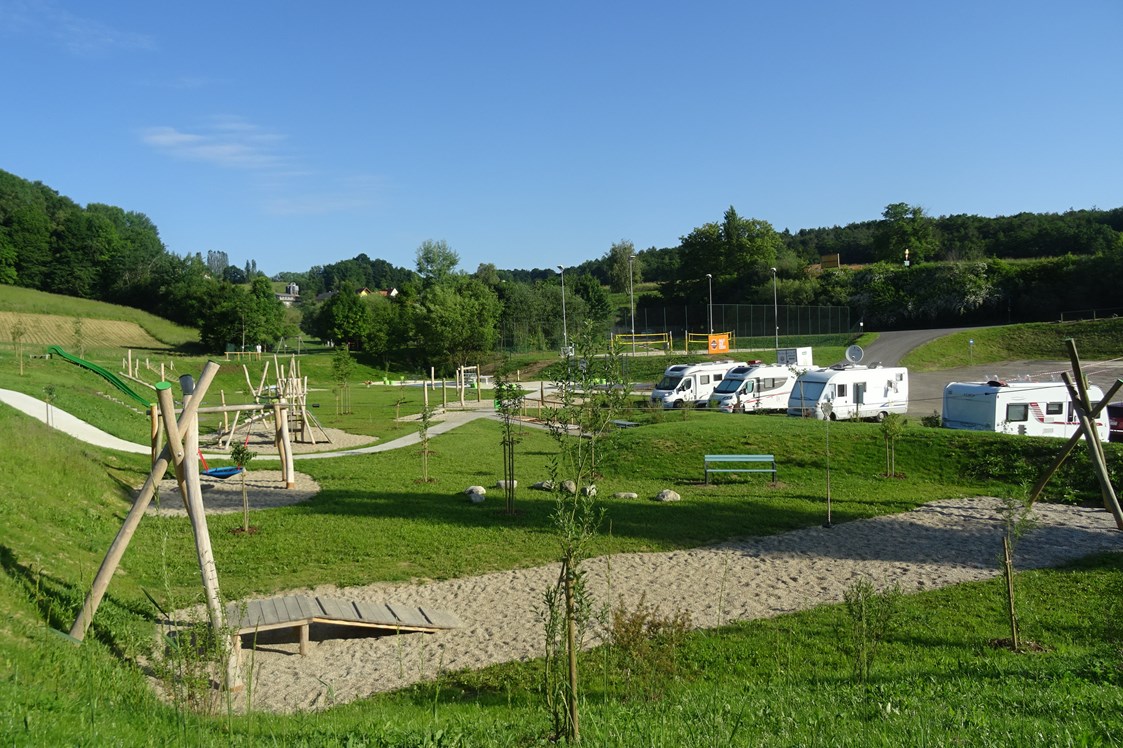 Wohnmobilstellplatz: Stellplatz beim Naturschwimmbad und Generationenpark Jagerberg - Stellplatz am Naturschwimmbad Jagerberg