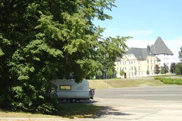 Wohnmobilstellplatz: Beschreibungstext für das Bild - Platz unter den Linden