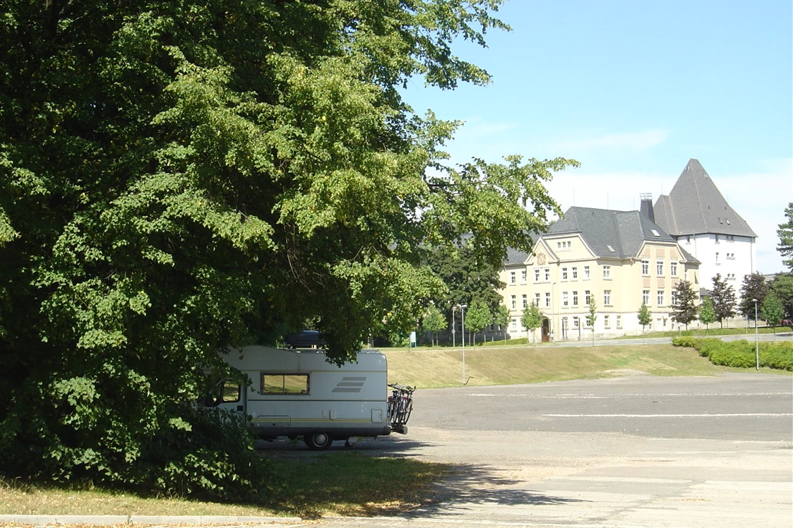 Wohnmobilstellplatz: Beschreibungstext für das Bild - Platz unter den Linden