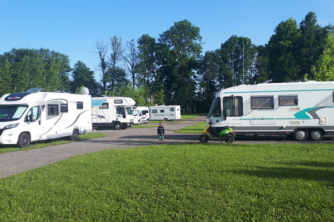 Wohnmobilstellplatz: Ölmühle Sixt die Ölmühle mit dem Wasserrad