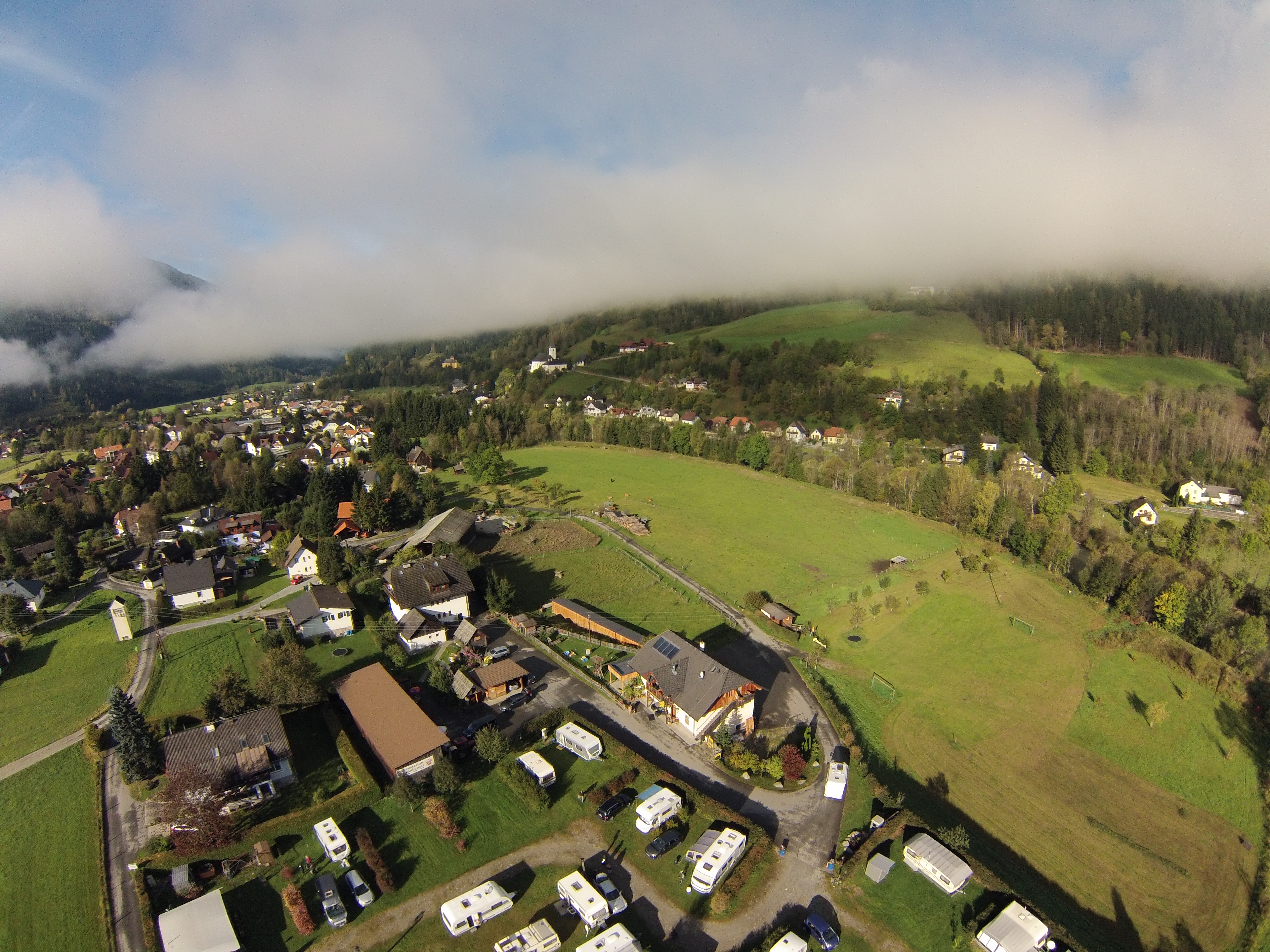 Wohnmobilstellplatz: Ferienbauernhof Bräuhauser
