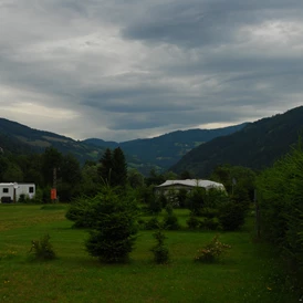 Wohnmobilstellplatz: Ferienbauernhof Bräuhauser