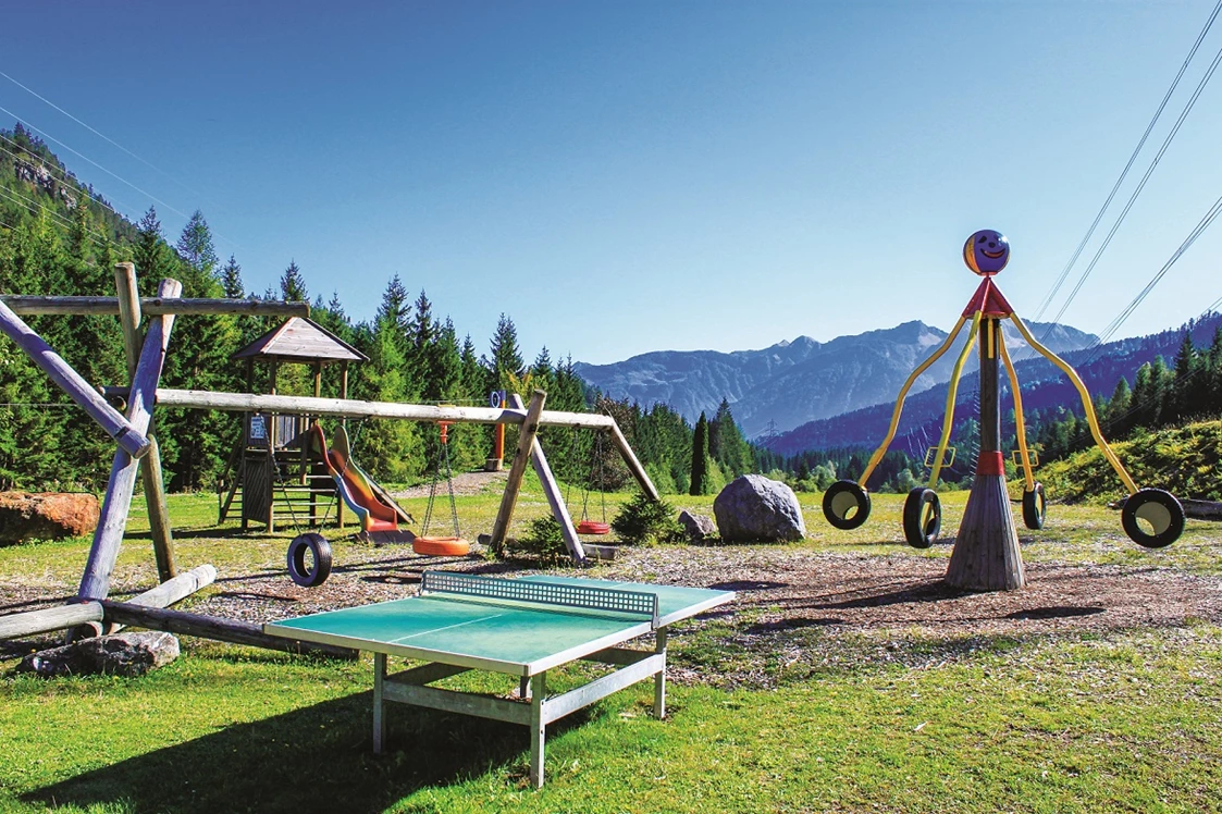 Wohnmobilstellplatz: Kinderspielplatz - Caravan und Hotel Reisemobilstellplatz Gailberghöhe