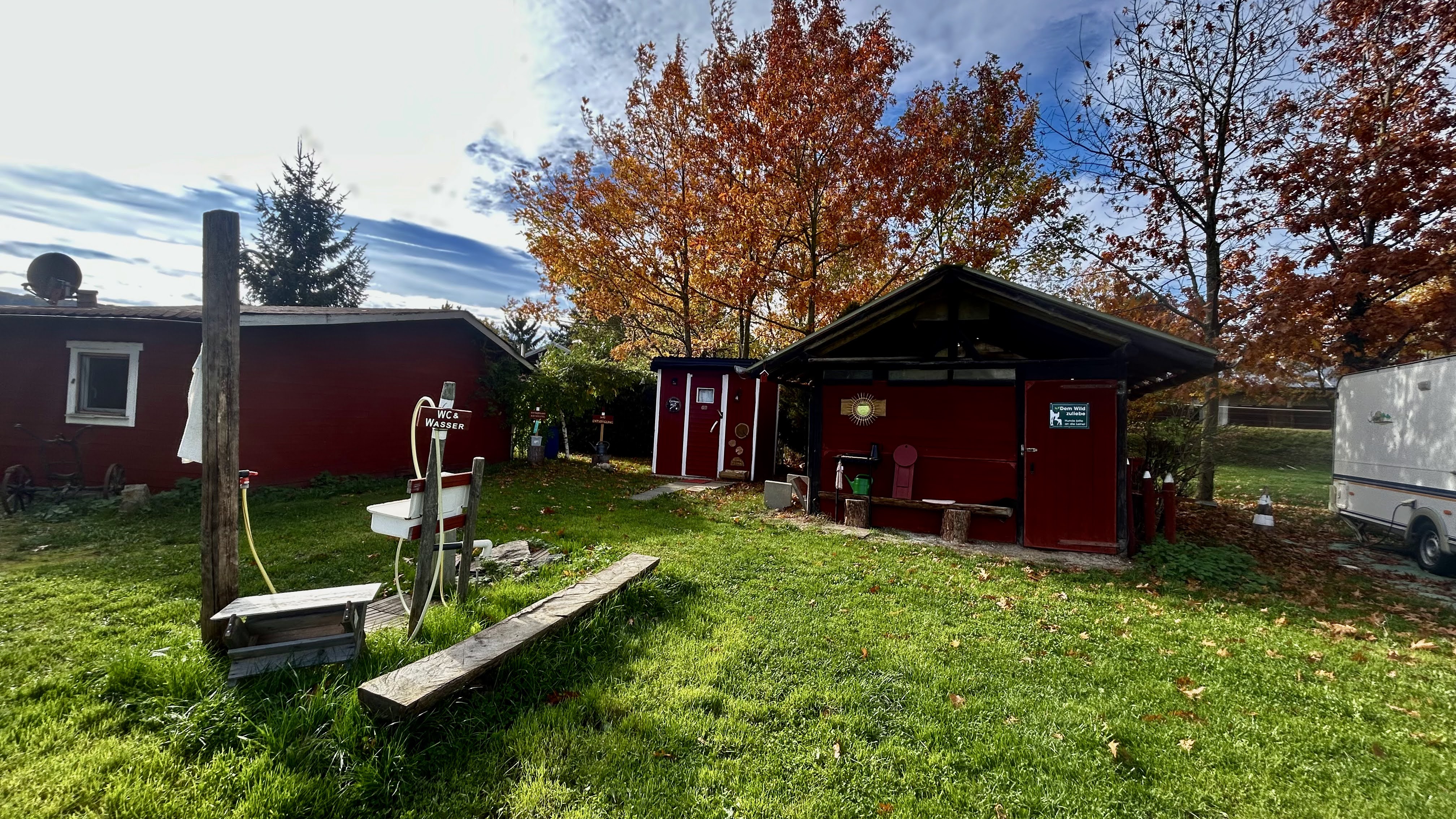 Wohnmobilstellplatz: Versorgung - Bioferienhof Loreley GbR