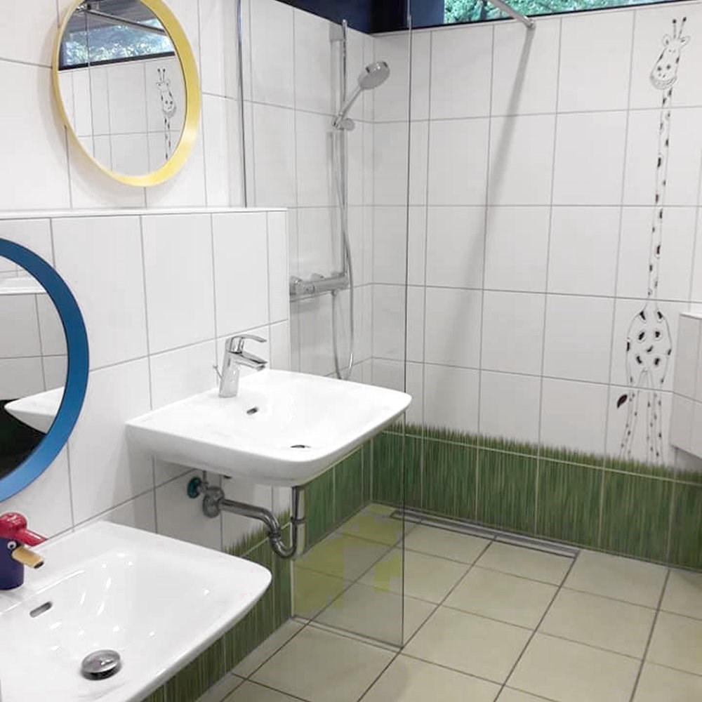Wohnmobilstellplatz: KINDERDUSCHE
Für unsere kleinen Gäste steht ein extra Kinderbad mit Dusche zur Verfügung - WOHNMOBIL STELLPLATZ HEIDENAU
