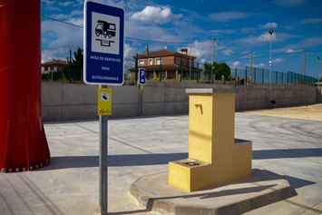 Wohnmobilstellplatz: Área de Villaquirán 