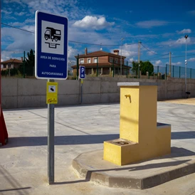 Wohnmobilstellplatz: Área de Villaquirán 