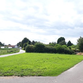 Wohnmobilstellplatz: Stellplatz "Feldblick" und "Am Garten" auf dem Bauernhof Familie Kamp