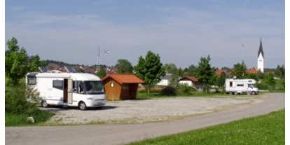 Posto auto camper - Art des Stellplatz: Sportstätte - Steingaden - Wohnmobilstellplatz Wald - Wohnmobilstellplatz Wald