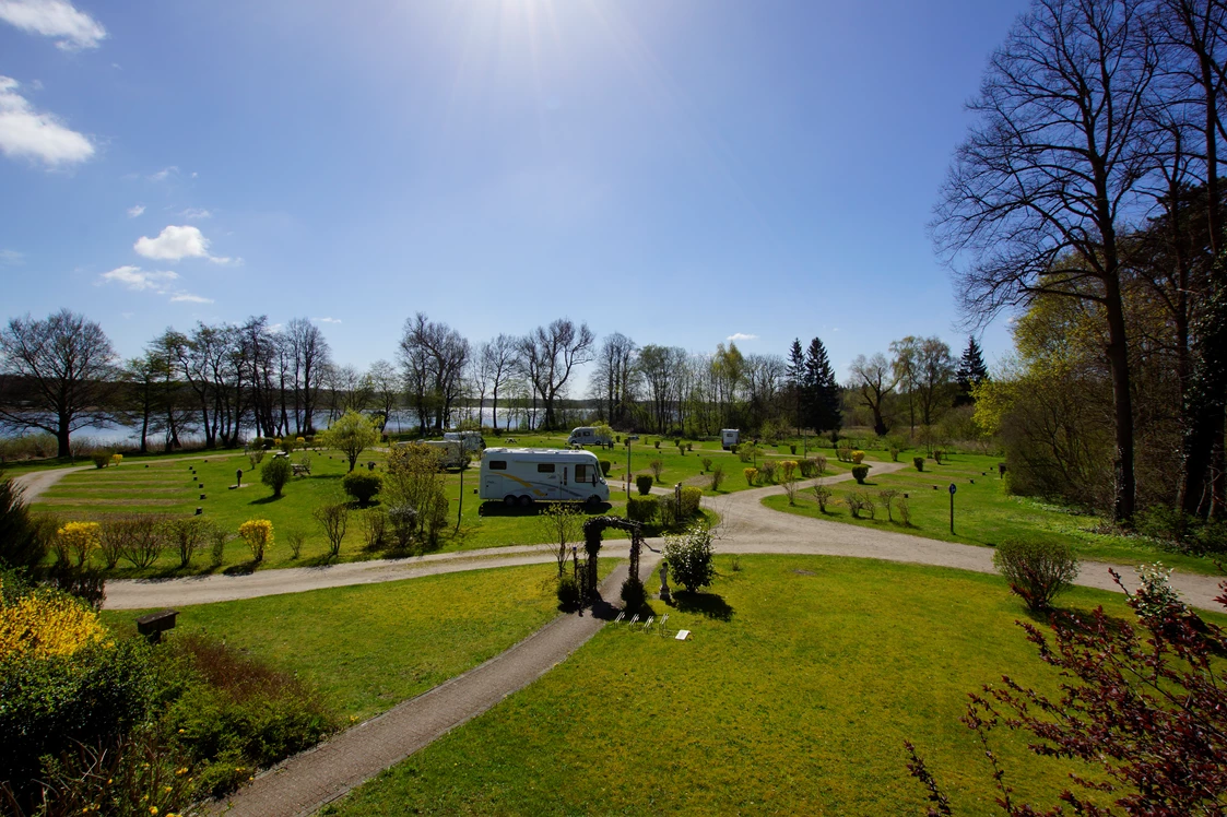 Wohnmobilstellplatz: Wohnmobilpark am See Neukloster