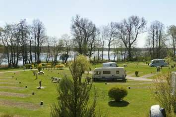 Wohnmobilstellplatz: Wohnmobilpark am See Neukloster