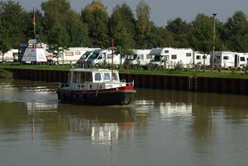 Wohnmobilstellplatz: FUESTRUP CAMP