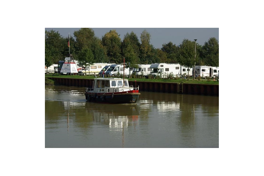 Wohnmobilstellplatz: FUESTRUP CAMP