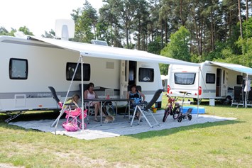 Wohnmobilstellplatz: Platze - Camping Zavelbos