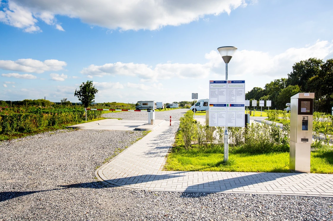 Wohnmobilstellplatz: Camperplaats Maastricht