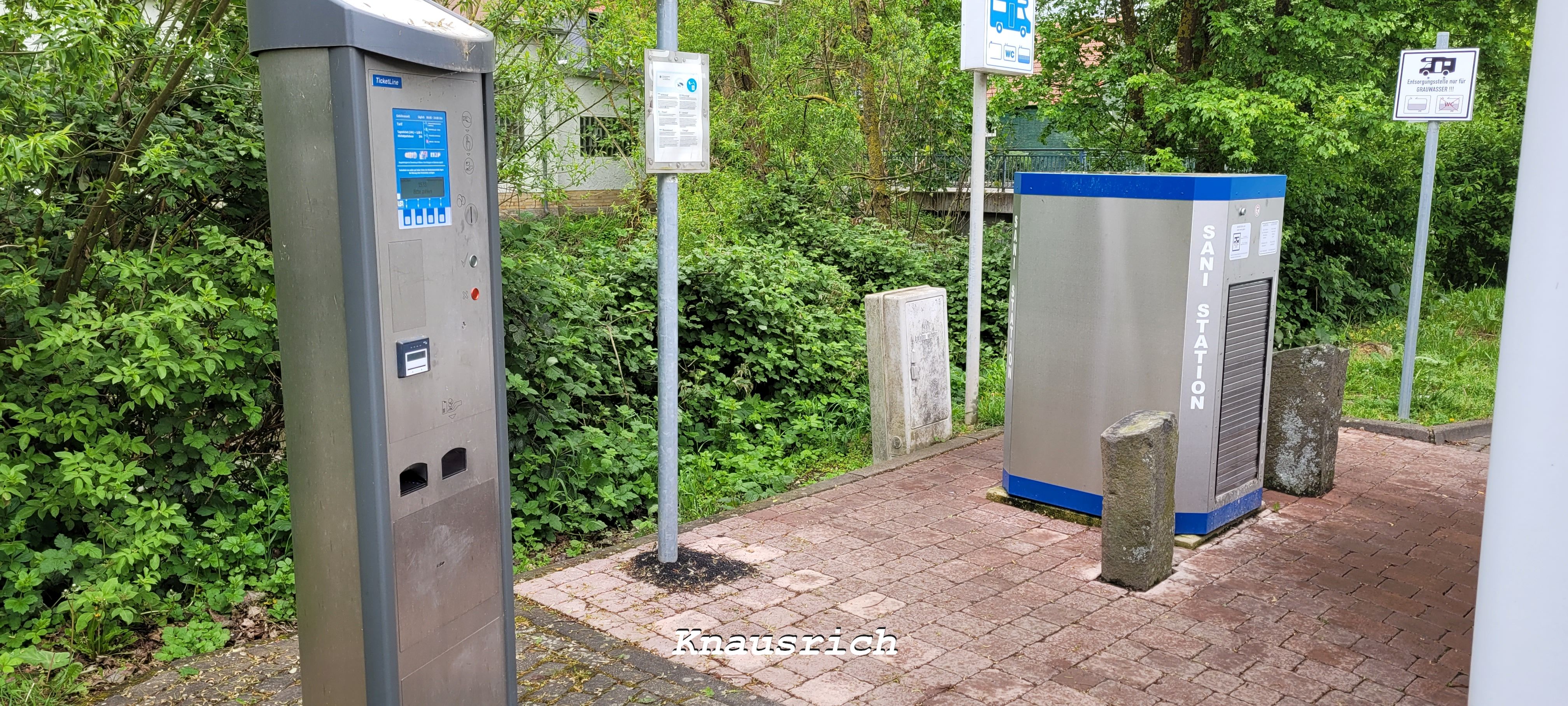 Reisemobilstellplatz: Wohnmobilstellplatz am Erlenstadion