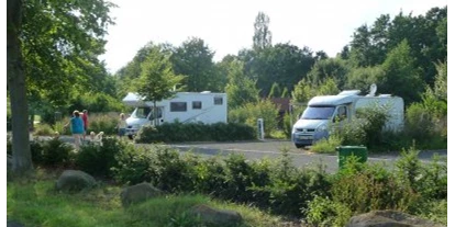 Place de parking pour camping-car - Bad Salzschlirf - Quelle: http://www.storndorf.com - Stellplatz Friedensstraße