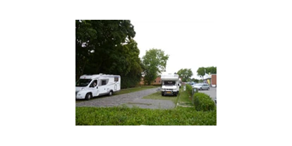 Place de parking pour camping-car - Art des Stellplatz: eigenständiger Stellplatz - Nordkirchen - http://www.duelmen-marketing.de - Stellplatz Hüttendyk