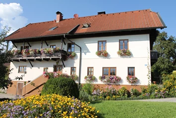 Wohnmobilstellplatz: Unser Bauernhaus - Bauerborchardt - Urlaub am Bauernhof bei Familie Borchardt