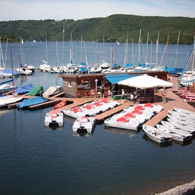 Wohnmobilstellplatz: Becker Wassersport Rursee - Wohnmobilhafen Heimbach