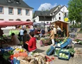 Wohnmobilstellplatz: Wochenmarkt in Thalfang (immer Mittwochs) - Reisemobilhafen am Festplatz Thalfang